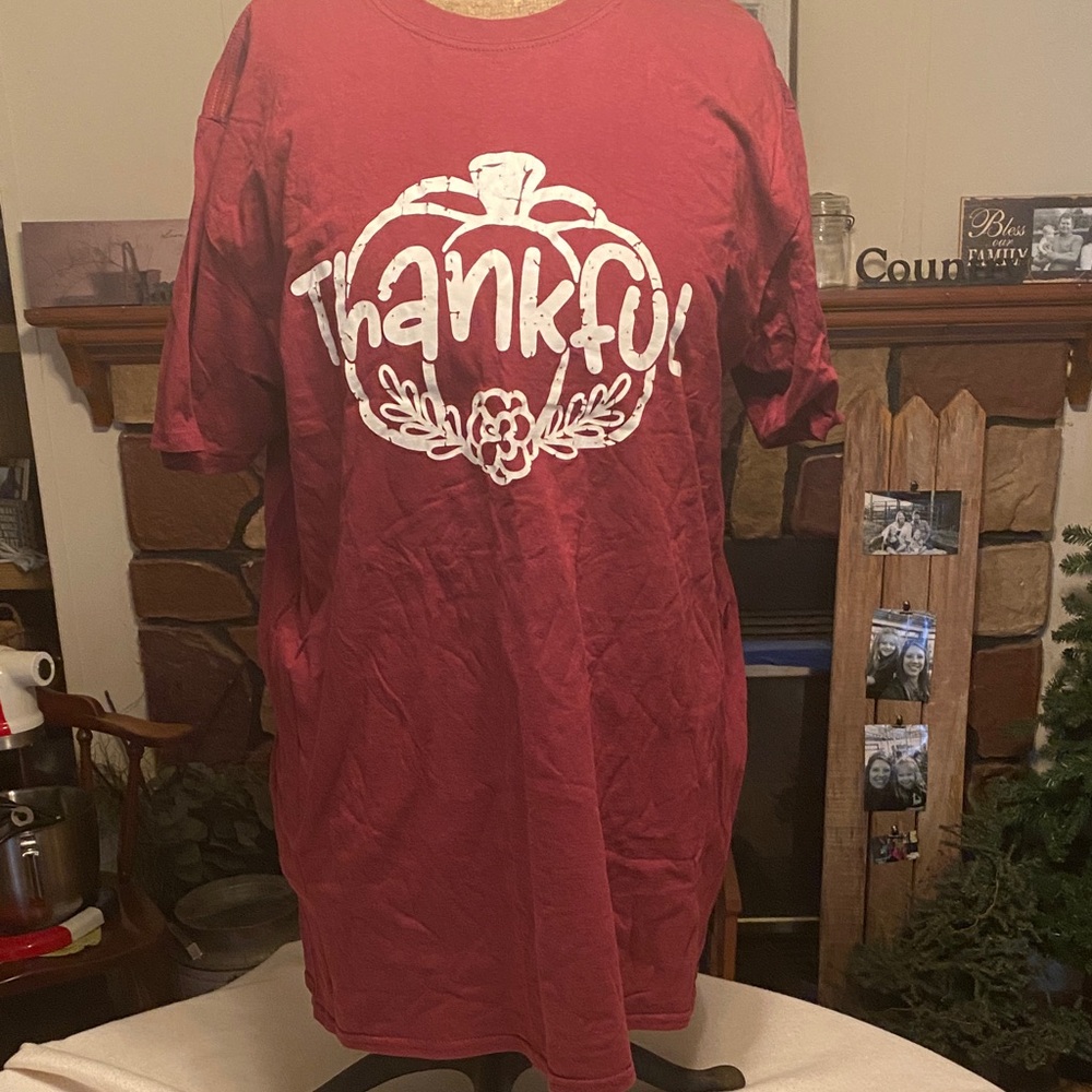 Gildan Softstyle Maroon T-Shirt